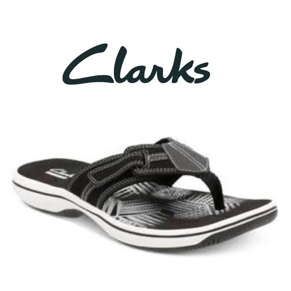 clarks flip flops macy's